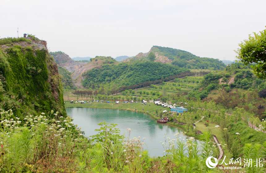 靈山生態(tài)文化旅游區(qū)風(fēng)景如畫。人民網(wǎng)記者 張沛攝