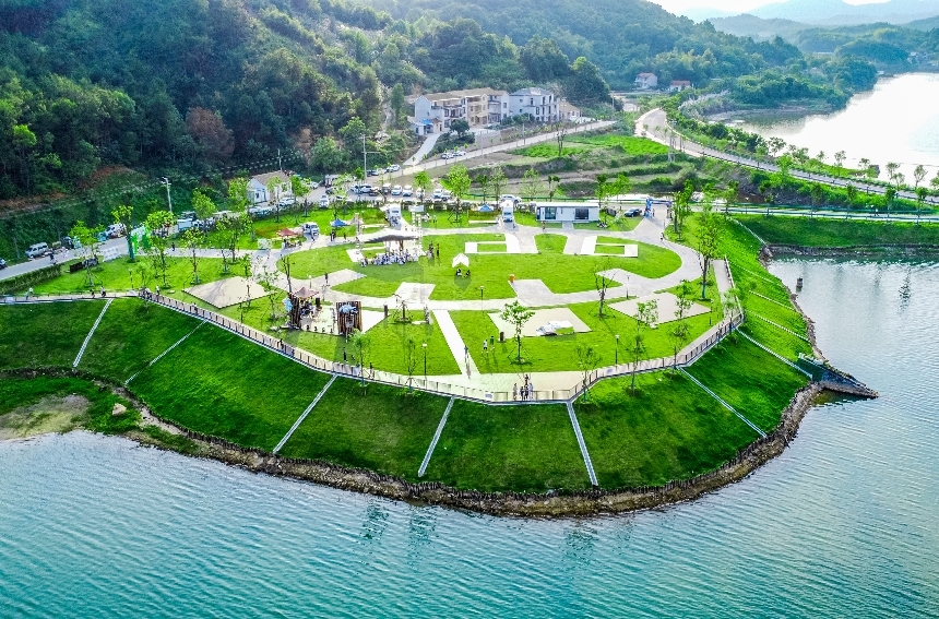 湖北武穴多彩旅游路串起一路好風(fēng)景。